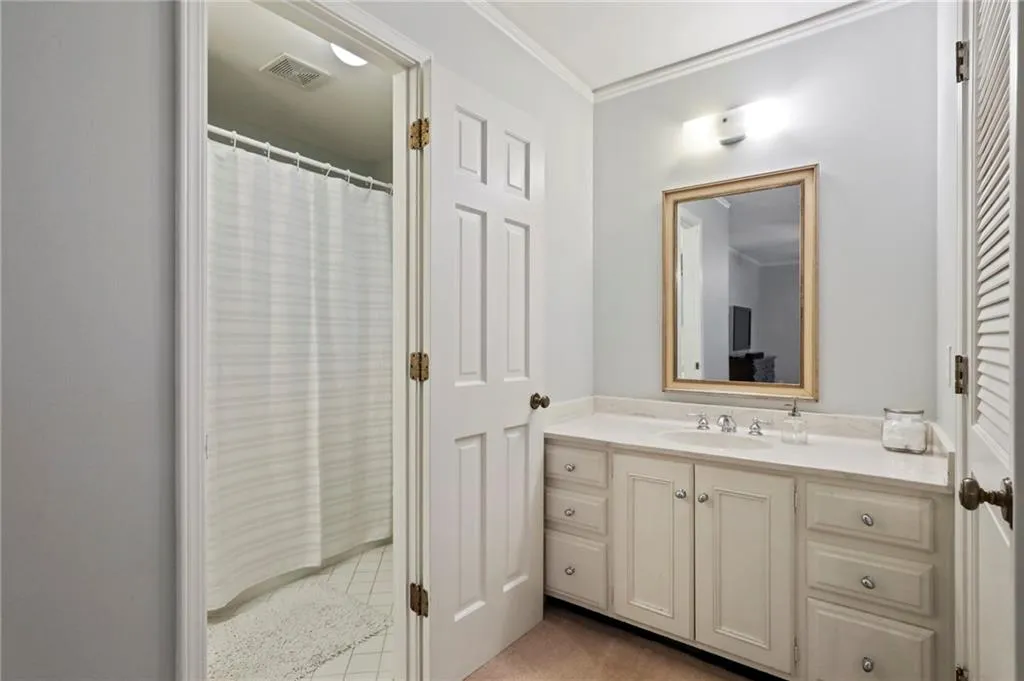 5815 Riverwood Drive, Atlanta, Georgia 30328, 5 Bedrooms Bedrooms, ,4 BathroomsBathrooms,Residential,Sold,5815 Riverwood Drive,6883233