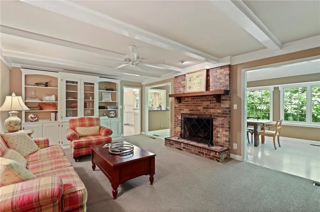 5815 Riverwood Drive, Atlanta, Georgia 30328, 5 Bedrooms Bedrooms, ,4 BathroomsBathrooms,Residential,Sold,5815 Riverwood Drive,6883233
