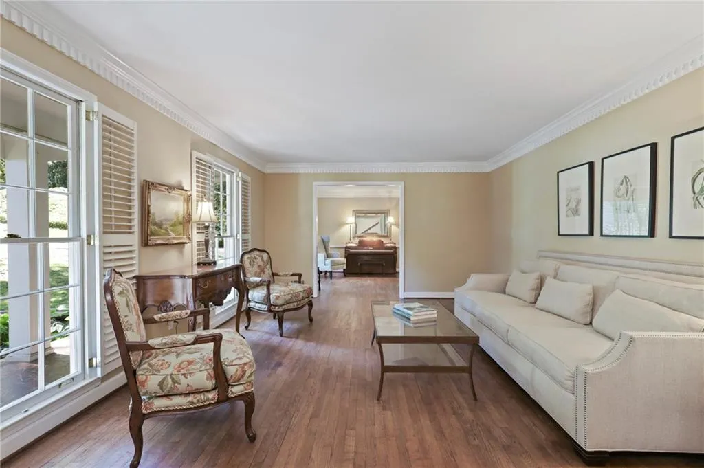 5815 Riverwood Drive, Atlanta, Georgia 30328, 5 Bedrooms Bedrooms, ,4 BathroomsBathrooms,Residential,Sold,5815 Riverwood Drive,6883233