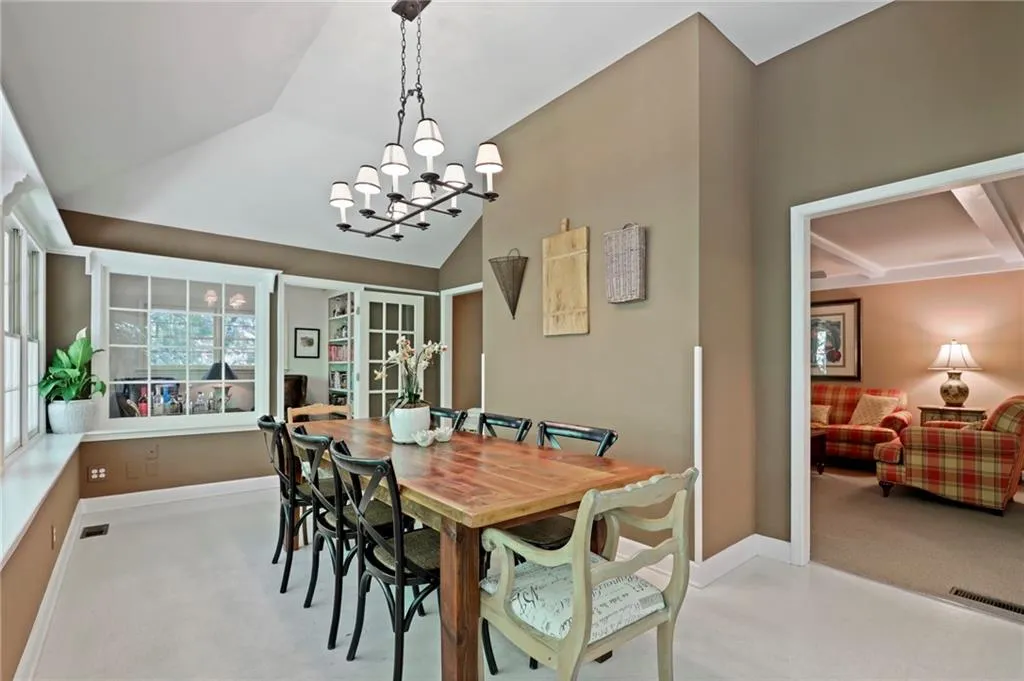 5815 Riverwood Drive, Atlanta, Georgia 30328, 5 Bedrooms Bedrooms, ,4 BathroomsBathrooms,Residential,Sold,5815 Riverwood Drive,6883233