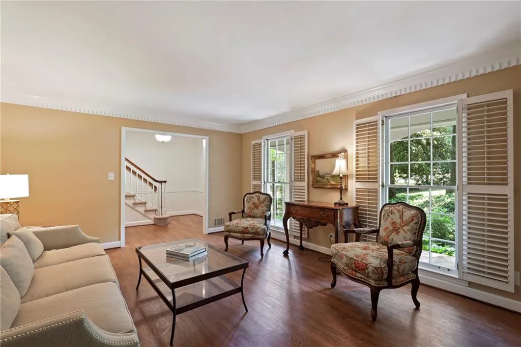 5815 Riverwood Drive, Atlanta, Georgia 30328, 5 Bedrooms Bedrooms, ,4 BathroomsBathrooms,Residential,Sold,5815 Riverwood Drive,6883233