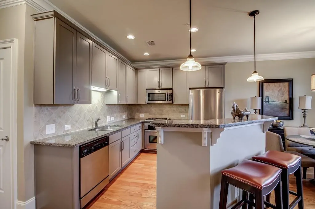 875 Perennial Drive Unit 875, Sandy Springs, Georgia 30328, 3 Bedrooms Bedrooms, ,2 BathroomsBathrooms,Residential,Sold,875 Perennial Drive Unit 875,5780680