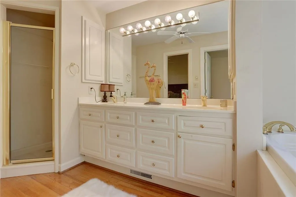 860 Edgewater Drive Nw, Sandy Springs, Georgia 30328, 5 Bedrooms Bedrooms, ,3 BathroomsBathrooms,Residential,Sold,860 Edgewater Drive Nw,5553607 860 Edgewater Drive Nw, Sandy Springs, Georgia 30328, 5 Bedrooms Bedrooms, ,3 BathroomsBathrooms,Residential,Sold,860 Edgewater Drive Nw,5553607