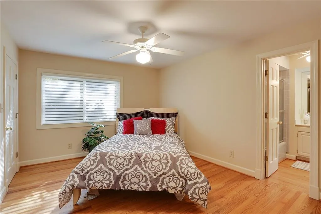 860 Edgewater Drive Nw, Sandy Springs, Georgia 30328, 5 Bedrooms Bedrooms, ,3 BathroomsBathrooms,Residential,Sold,860 Edgewater Drive Nw,5553607 860 Edgewater Drive Nw, Sandy Springs, Georgia 30328, 5 Bedrooms Bedrooms, ,3 BathroomsBathrooms,Residential,Sold,860 Edgewater Drive Nw,5553607