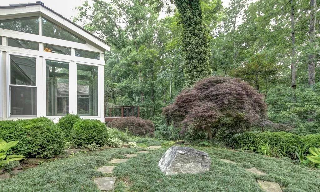 860 Edgewater Drive Nw, Sandy Springs, Georgia 30328, 5 Bedrooms Bedrooms, ,3 BathroomsBathrooms,Residential,Sold,860 Edgewater Drive Nw,5553607 860 Edgewater Drive Nw, Sandy Springs, Georgia 30328, 5 Bedrooms Bedrooms, ,3 BathroomsBathrooms,Residential,Sold,860 Edgewater Drive Nw,5553607