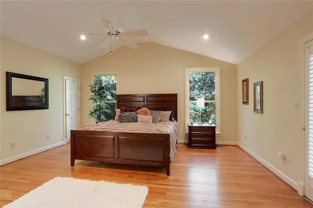 860 Edgewater Drive Nw, Sandy Springs, Georgia 30328, 5 Bedrooms Bedrooms, ,3 BathroomsBathrooms,Residential,Sold,860 Edgewater Drive Nw,5553607 860 Edgewater Drive Nw, Sandy Springs, Georgia 30328, 5 Bedrooms Bedrooms, ,3 BathroomsBathrooms,Residential,Sold,860 Edgewater Drive Nw,5553607