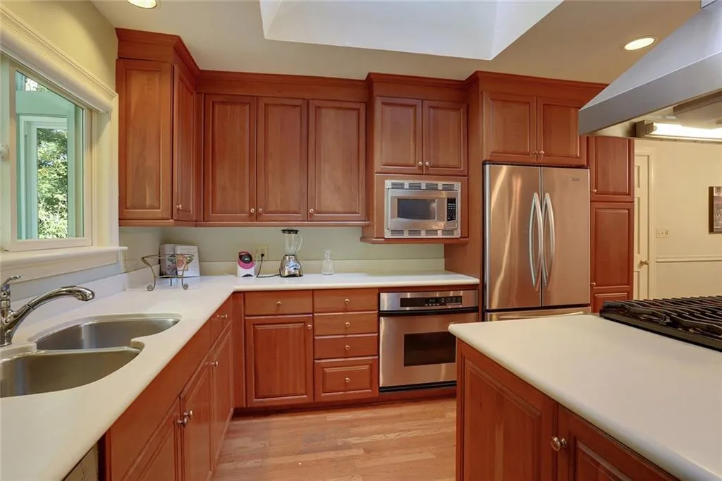 860 Edgewater Drive Nw, Sandy Springs, Georgia 30328, 5 Bedrooms Bedrooms, ,3 BathroomsBathrooms,Residential,Sold,860 Edgewater Drive Nw,5553607 860 Edgewater Drive Nw, Sandy Springs, Georgia 30328, 5 Bedrooms Bedrooms, ,3 BathroomsBathrooms,Residential,Sold,860 Edgewater Drive Nw,5553607