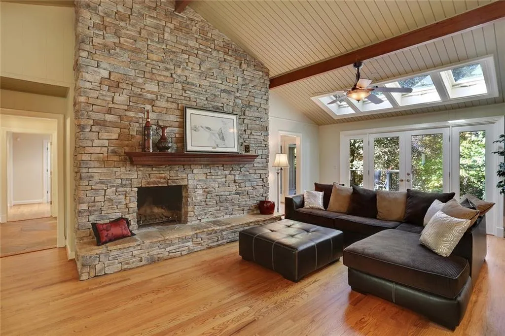 860 Edgewater Drive Nw, Sandy Springs, Georgia 30328, 5 Bedrooms Bedrooms, ,3 BathroomsBathrooms,Residential,Sold,860 Edgewater Drive Nw,5553607 860 Edgewater Drive Nw, Sandy Springs, Georgia 30328, 5 Bedrooms Bedrooms, ,3 BathroomsBathrooms,Residential,Sold,860 Edgewater Drive Nw,5553607