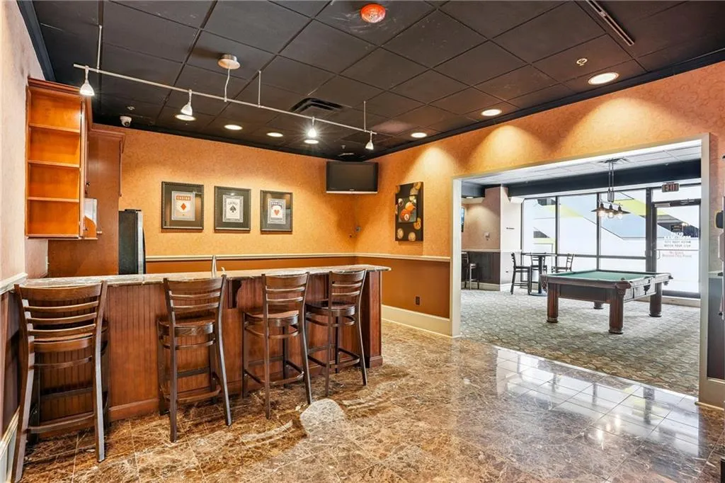 1280 W Peachtree Street Nw Unit 3705, Atlanta, Georgia 30309, 1 Bedroom Bedrooms, ,1 BathroomBathrooms,Residential,For Sale,1280 W Peachtree Street Nw Unit 3705,7606600