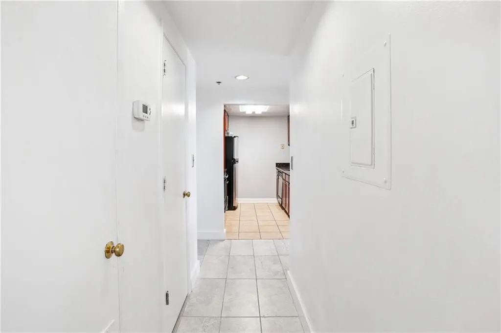 1280 W Peachtree Street Nw Unit 3705, Atlanta, Georgia 30309, 1 Bedroom Bedrooms, ,1 BathroomBathrooms,Residential,For Sale,1280 W Peachtree Street Nw Unit 3705,7606600