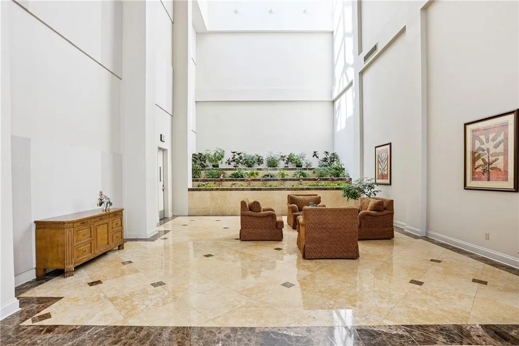 1280 W Peachtree Street Nw Unit 3705, Atlanta, Georgia 30309, 1 Bedroom Bedrooms, ,1 BathroomBathrooms,Residential,For Sale,1280 W Peachtree Street Nw Unit 3705,7606600