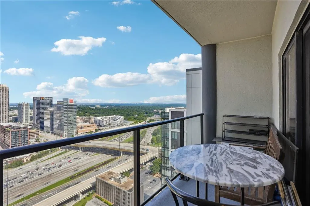 1280 W Peachtree Street Nw Unit 3705, Atlanta, Georgia 30309, 1 Bedroom Bedrooms, ,1 BathroomBathrooms,Residential,For Sale,1280 W Peachtree Street Nw Unit 3705,7606600