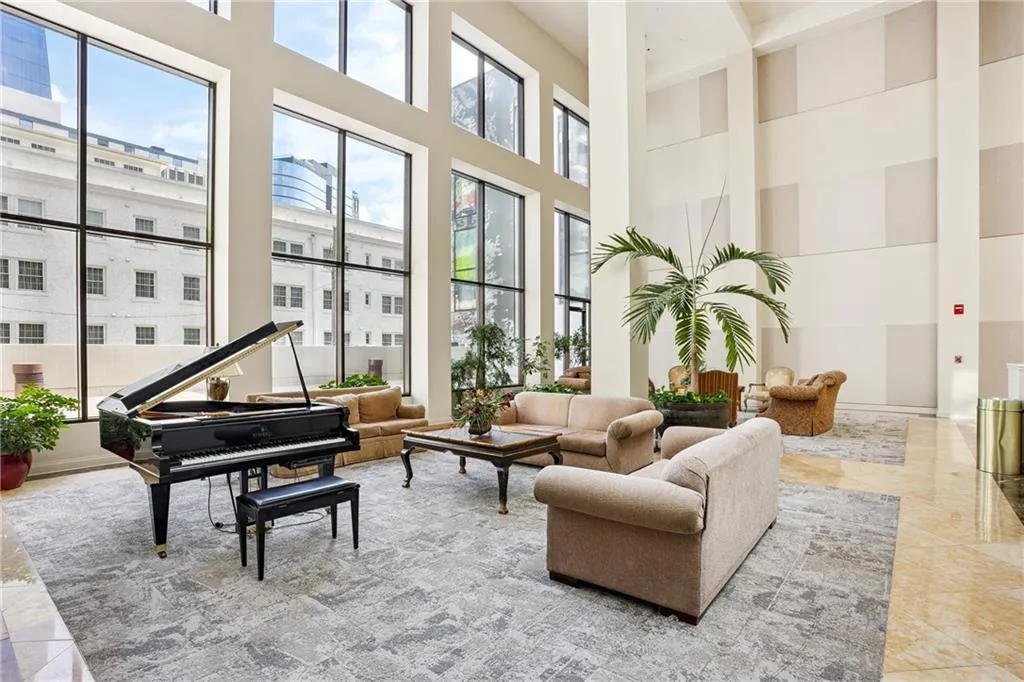 1280 W Peachtree Street Nw Unit 3705, Atlanta, Georgia 30309, 1 Bedroom Bedrooms, ,1 BathroomBathrooms,Residential,For Sale,1280 W Peachtree Street Nw Unit 3705,7606600