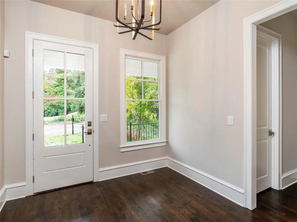 5333 Green Hill Place Ne, Atlanta, Georgia 30342, 4 Bedrooms Bedrooms, ,3 BathroomsBathrooms,Residential,Sold,5333 Green Hill Place Ne,6044344
