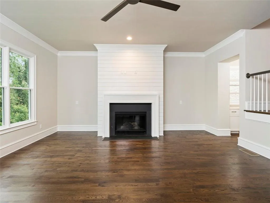 5333 Green Hill Place Ne, Atlanta, Georgia 30342, 4 Bedrooms Bedrooms, ,3 BathroomsBathrooms,Residential,Sold,5333 Green Hill Place Ne,6044344