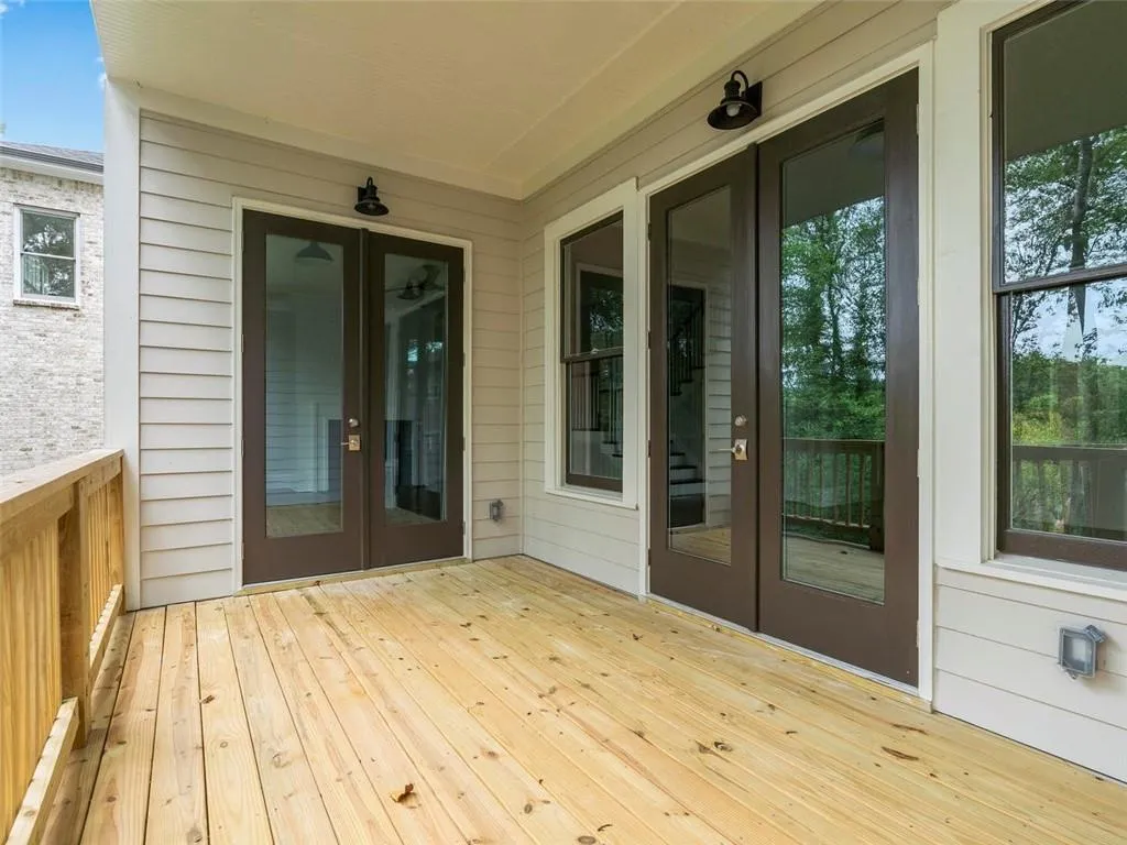 5333 Green Hill Place Ne, Atlanta, Georgia 30342, 4 Bedrooms Bedrooms, ,3 BathroomsBathrooms,Residential,Sold,5333 Green Hill Place Ne,6044344