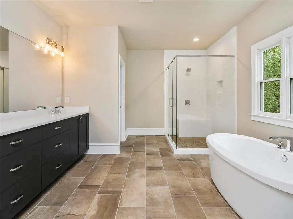 5333 Green Hill Place Ne, Atlanta, Georgia 30342, 4 Bedrooms Bedrooms, ,3 BathroomsBathrooms,Residential,Sold,5333 Green Hill Place Ne,6044344