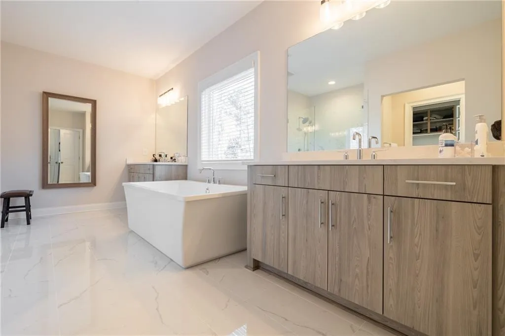 6505 Canopy Drive, Sandy Springs, Georgia 30328, 5 Bedrooms Bedrooms, ,4 BathroomsBathrooms,Residential,Sold,6505 Canopy Drive,6995504