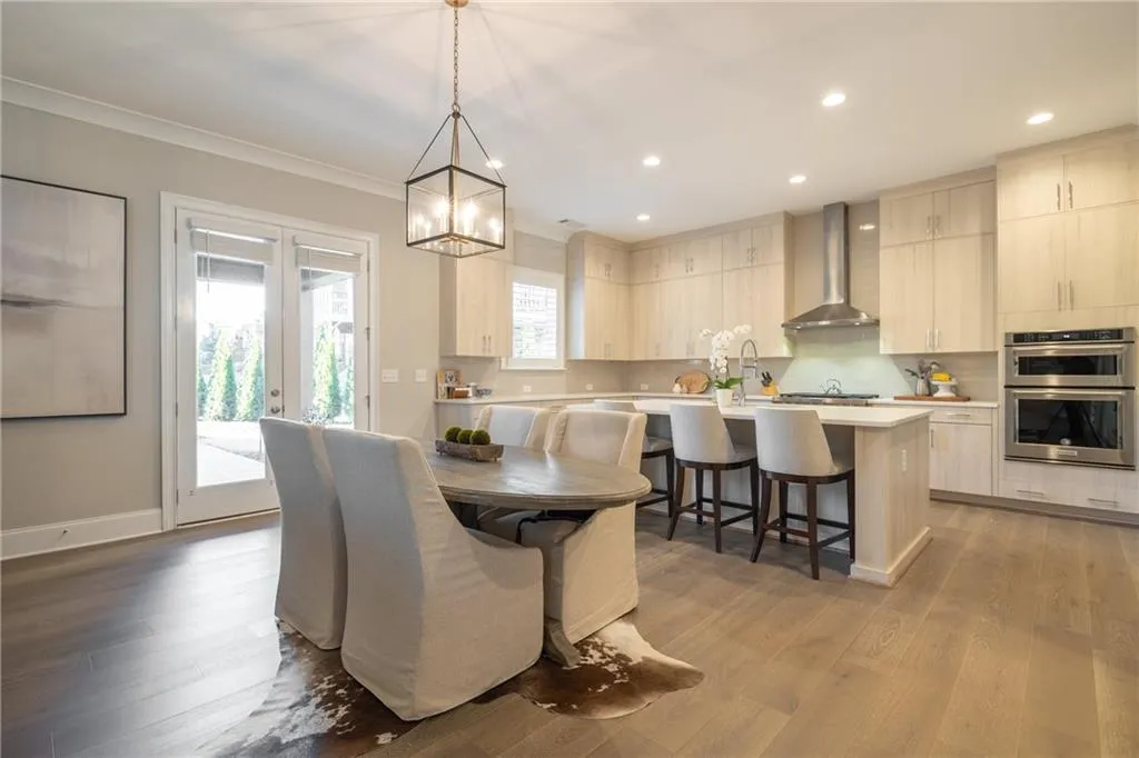 6505 Canopy Drive, Sandy Springs, Georgia 30328, 5 Bedrooms Bedrooms, ,4 BathroomsBathrooms,Residential,Sold,6505 Canopy Drive,6995504