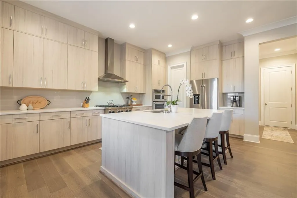 6505 Canopy Drive, Sandy Springs, Georgia 30328, 5 Bedrooms Bedrooms, ,4 BathroomsBathrooms,Residential,Sold,6505 Canopy Drive,6995504