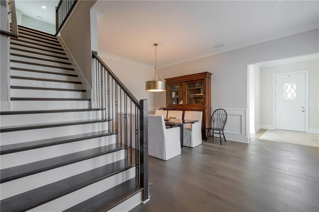 6505 Canopy Drive, Sandy Springs, Georgia 30328, 5 Bedrooms Bedrooms, ,4 BathroomsBathrooms,Residential,Sold,6505 Canopy Drive,6995504