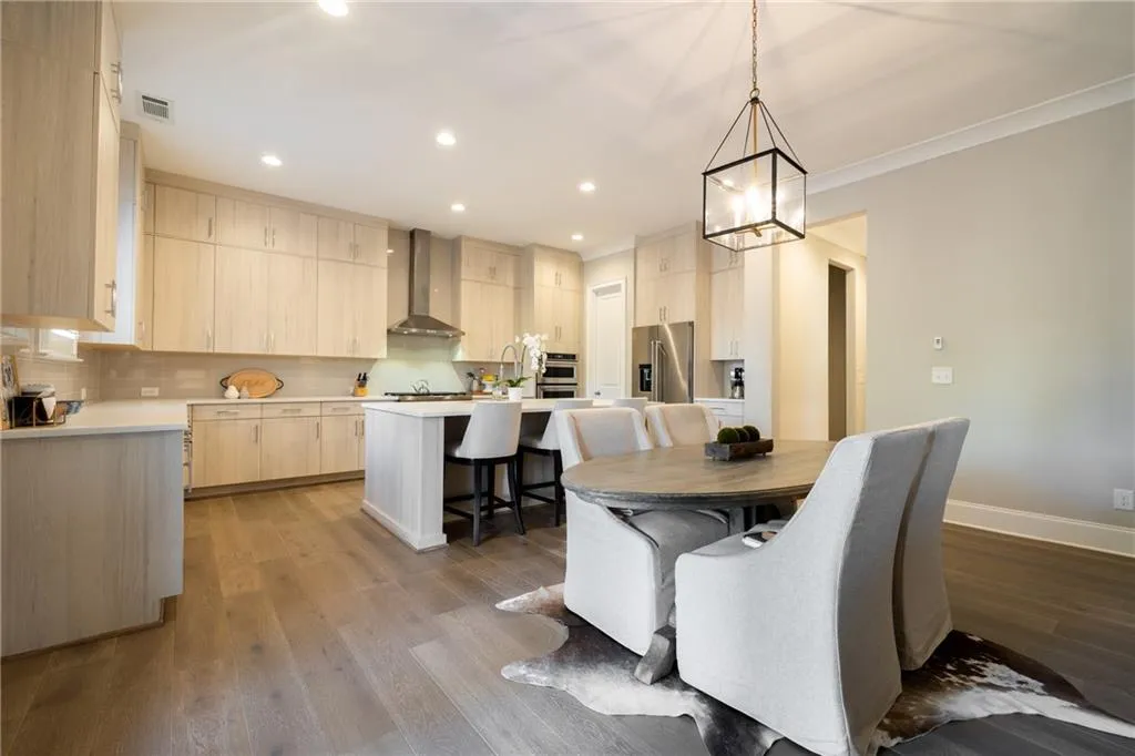 6505 Canopy Drive, Sandy Springs, Georgia 30328, 5 Bedrooms Bedrooms, ,4 BathroomsBathrooms,Residential,Sold,6505 Canopy Drive,6995504