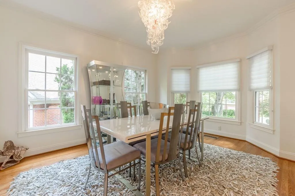 422 Brookview Circle Nw, Sandy Springs, Georgia 30339, 4 Bedrooms Bedrooms, ,3 BathroomsBathrooms,Residential,Sold,422 Brookview Circle Nw,6857060