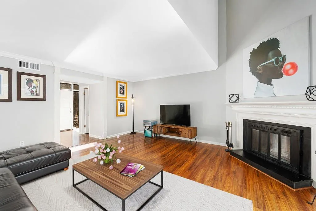 66 Forrest Place, Atlanta, Georgia 30328, 3 Bedrooms Bedrooms, ,3 BathroomsBathrooms,Residential,Sold,66 Forrest Place,7157282