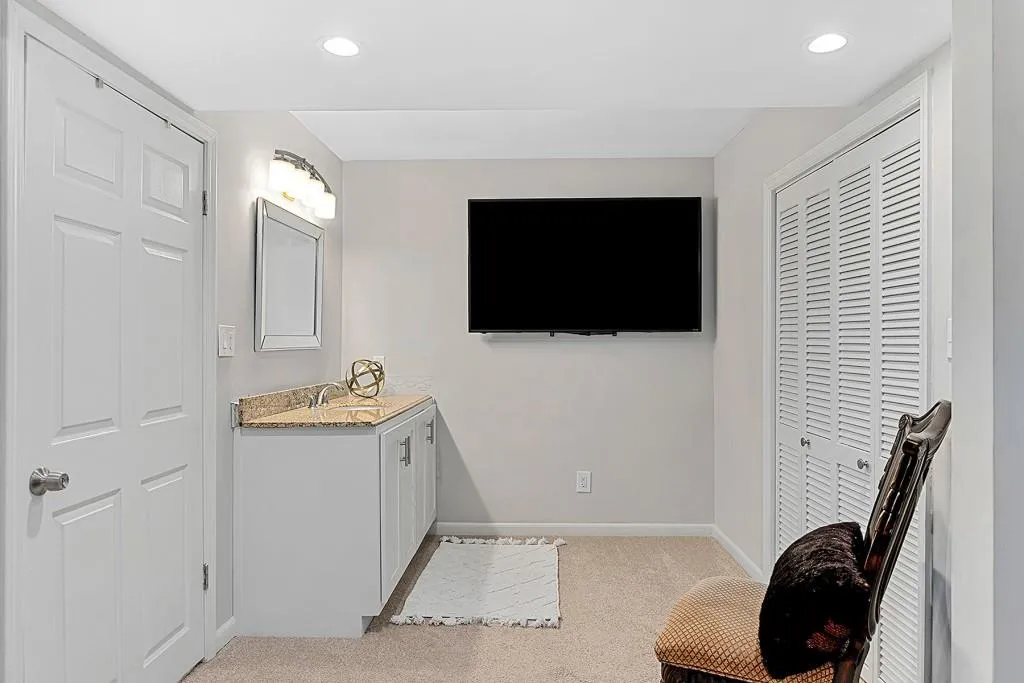 66 Forrest Place, Atlanta, Georgia 30328, 3 Bedrooms Bedrooms, ,3 BathroomsBathrooms,Residential,Sold,66 Forrest Place,7157282