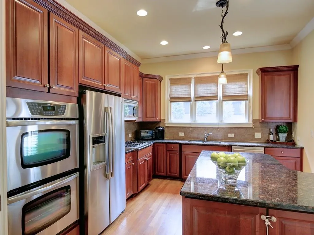253 Mount Vernon Cove, Sandy Springs, Georgia 30328, 4 Bedrooms Bedrooms, ,4 BathroomsBathrooms,Residential,Sold,253 Mount Vernon Cove,5822802