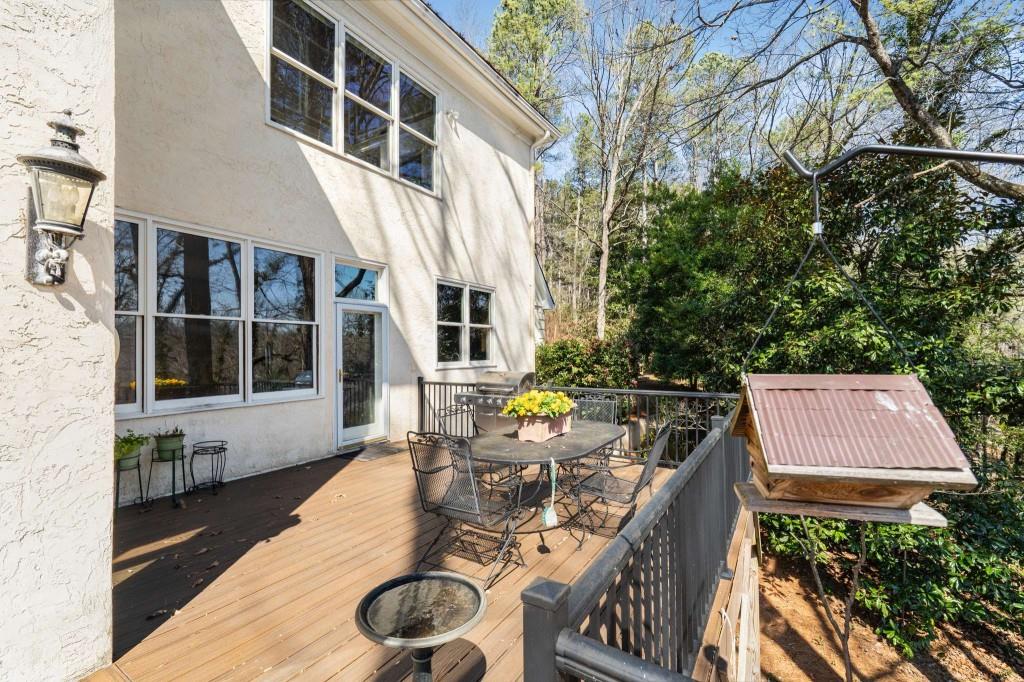 8235 Landing South, Sandy Springs, Georgia 30350, 5 Bedrooms Bedrooms, ,5 BathroomsBathrooms,Residential,Sold,8235 Landing South,7345466