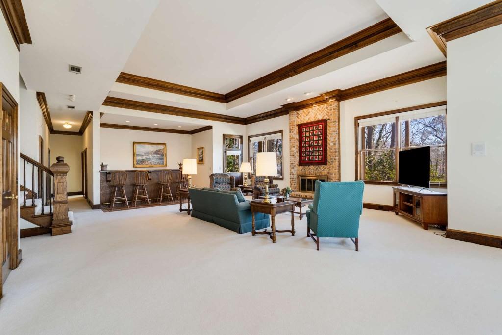 8235 Landing South, Sandy Springs, Georgia 30350, 5 Bedrooms Bedrooms, ,5 BathroomsBathrooms,Residential,Sold,8235 Landing South,7345466