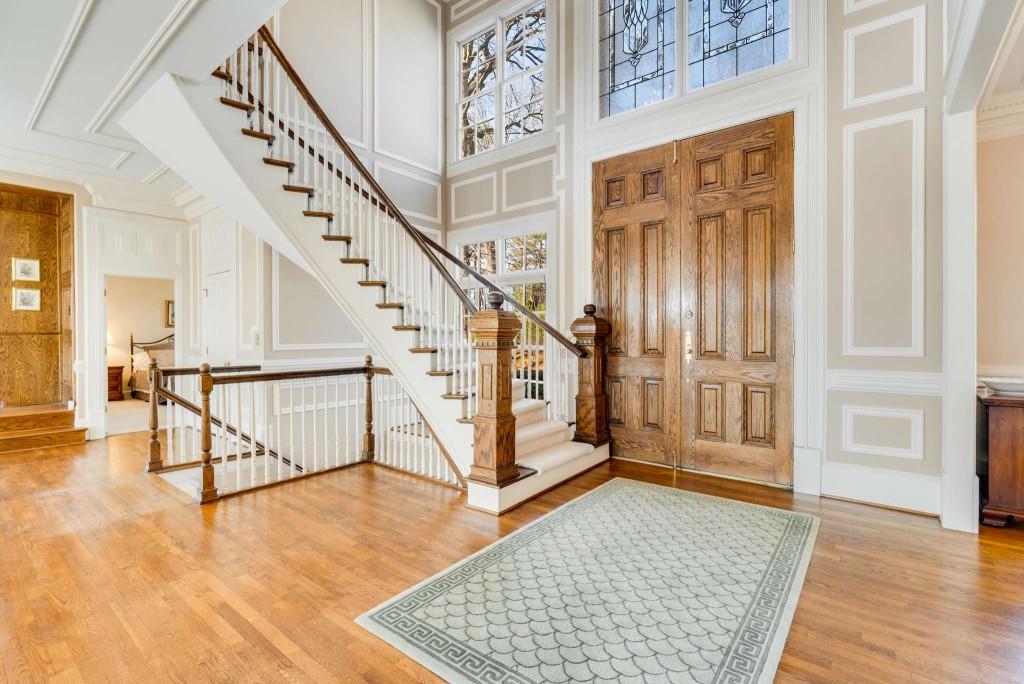 8235 Landing South, Sandy Springs, Georgia 30350, 5 Bedrooms Bedrooms, ,5 BathroomsBathrooms,Residential,Sold,8235 Landing South,7345466