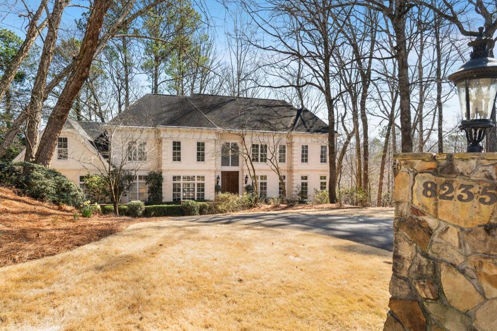 8235 Landing South, Sandy Springs, Georgia 30350, 5 Bedrooms Bedrooms, ,5 BathroomsBathrooms,Residential,Sold,8235 Landing South,7345466
