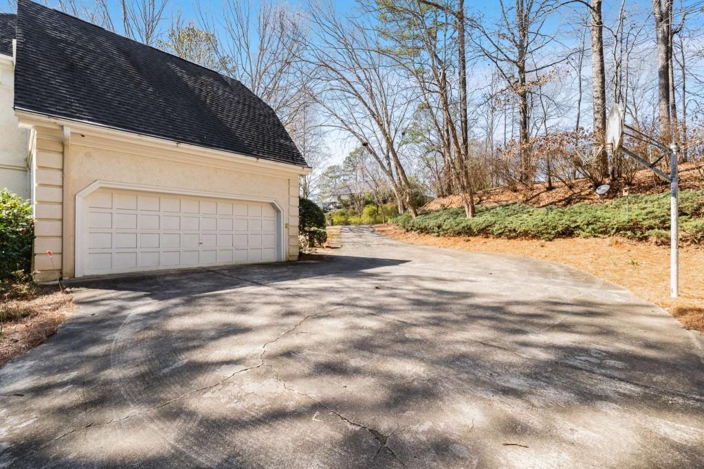 8235 Landing South, Sandy Springs, Georgia 30350, 5 Bedrooms Bedrooms, ,5 BathroomsBathrooms,Residential,Sold,8235 Landing South,7345466