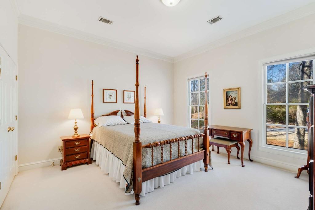8235 Landing South, Sandy Springs, Georgia 30350, 5 Bedrooms Bedrooms, ,5 BathroomsBathrooms,Residential,Sold,8235 Landing South,7345466