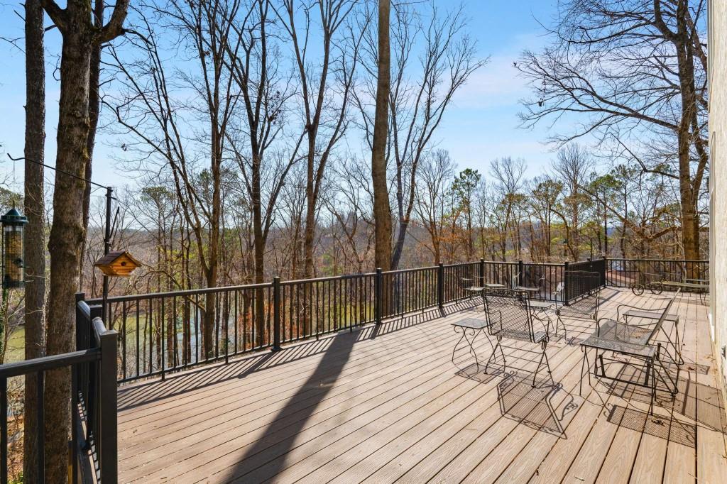 8235 Landing South, Sandy Springs, Georgia 30350, 5 Bedrooms Bedrooms, ,5 BathroomsBathrooms,Residential,Sold,8235 Landing South,7345466