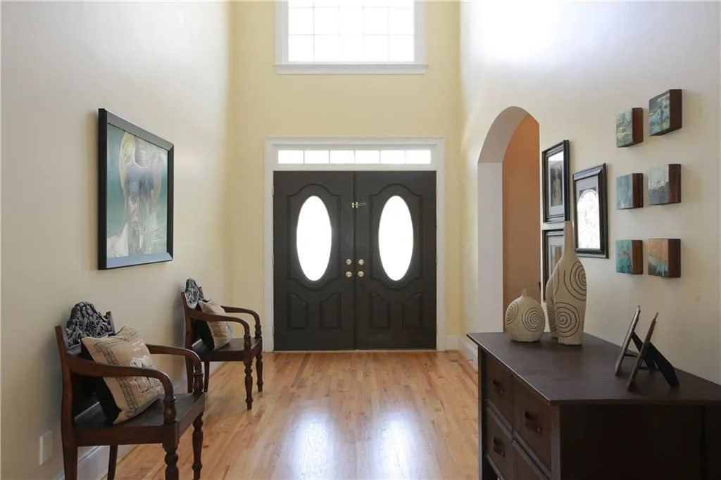 120 Wembley Court, Sandy Springs, Georgia 30328, 6 Bedrooms Bedrooms, ,4 BathroomsBathrooms,Residential,Sold,120 Wembley Court,5830193