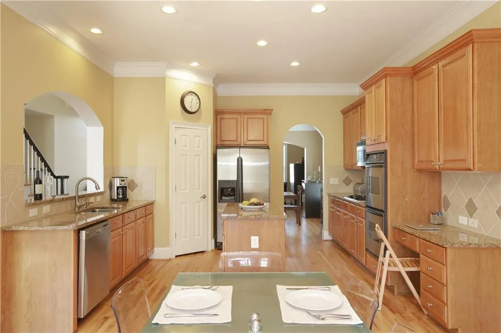120 Wembley Court, Sandy Springs, Georgia 30328, 6 Bedrooms Bedrooms, ,4 BathroomsBathrooms,Residential,Sold,120 Wembley Court,5830193