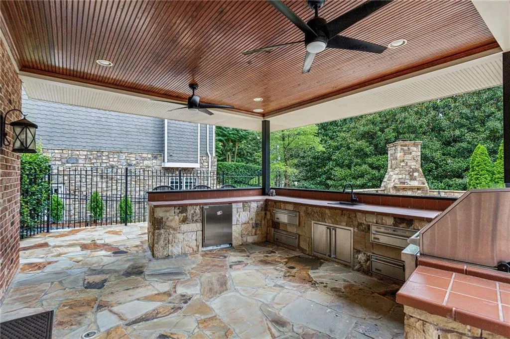 4500 Stella Drive Nw, Atlanta, Georgia 30327, 5 Bedrooms Bedrooms, ,6 BathroomsBathrooms,Residential,For Sale,4500 Stella Drive Nw,7628957