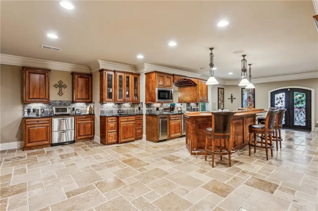 4500 Stella Drive Nw, Atlanta, Georgia 30327, 5 Bedrooms Bedrooms, ,6 BathroomsBathrooms,Residential,For Sale,4500 Stella Drive Nw,7628957