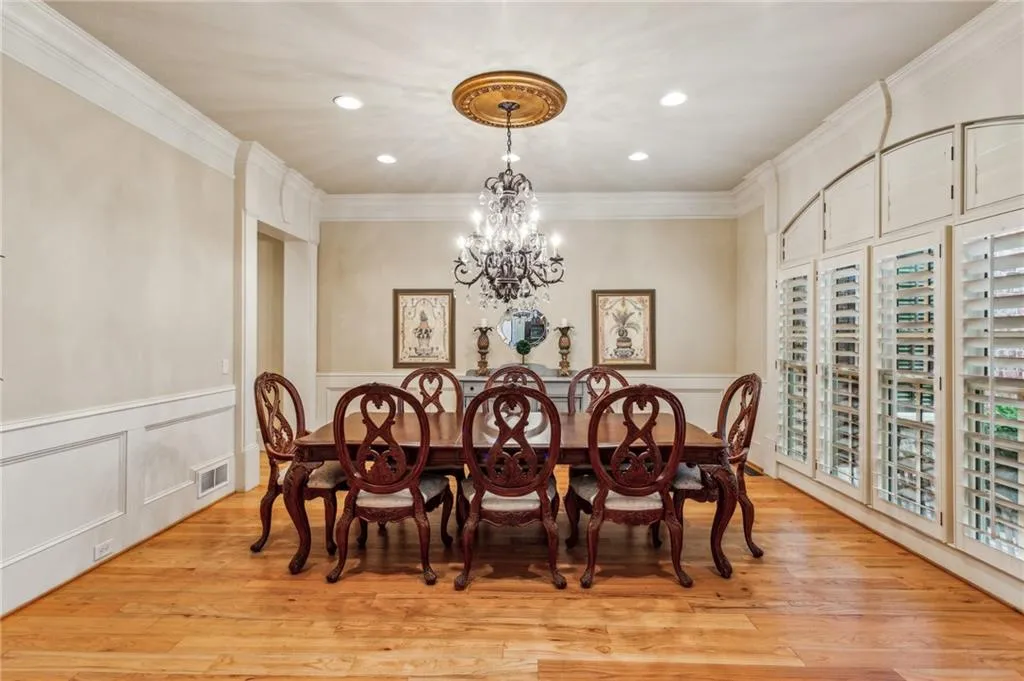 4500 Stella Drive Nw, Atlanta, Georgia 30327, 5 Bedrooms Bedrooms, ,6 BathroomsBathrooms,Residential,For Sale,4500 Stella Drive Nw,7628957