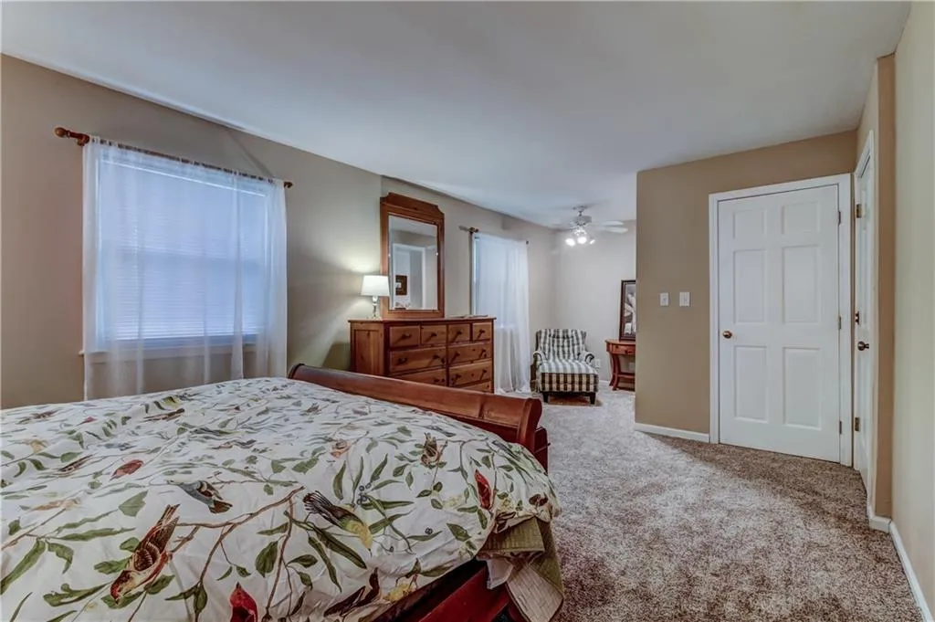 7015 Hunters Branch Drive, Sandy Springs, Georgia 30328, 5 Bedrooms Bedrooms, ,3 BathroomsBathrooms,Residential,Sold,7015 Hunters Branch Drive,5858020