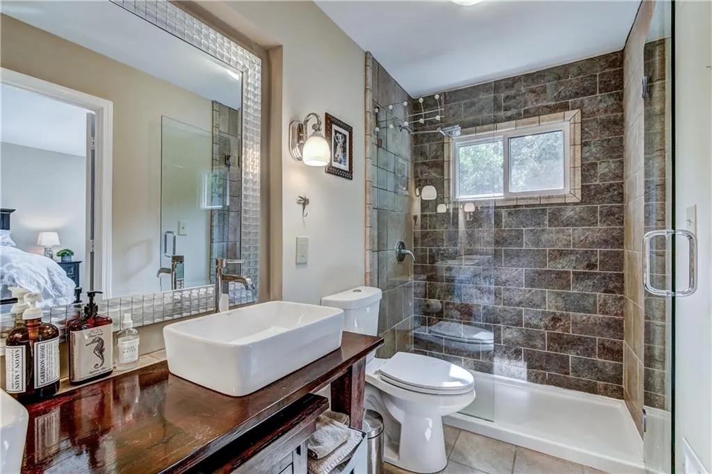 7015 Hunters Branch Drive, Sandy Springs, Georgia 30328, 5 Bedrooms Bedrooms, ,3 BathroomsBathrooms,Residential,Sold,7015 Hunters Branch Drive,5858020