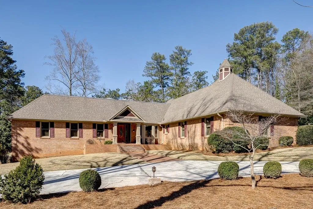 1900 Monticello Court, Sandy Springs, Georgia 30350, 4 Bedrooms Bedrooms, ,4 BathroomsBathrooms,Residential,Sold,1900 Monticello Court,5807238