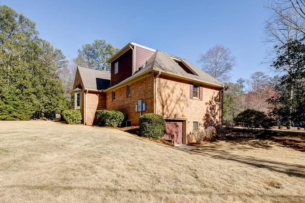 1900 Monticello Court, Sandy Springs, Georgia 30350, 4 Bedrooms Bedrooms, ,4 BathroomsBathrooms,Residential,Sold,1900 Monticello Court,5807238