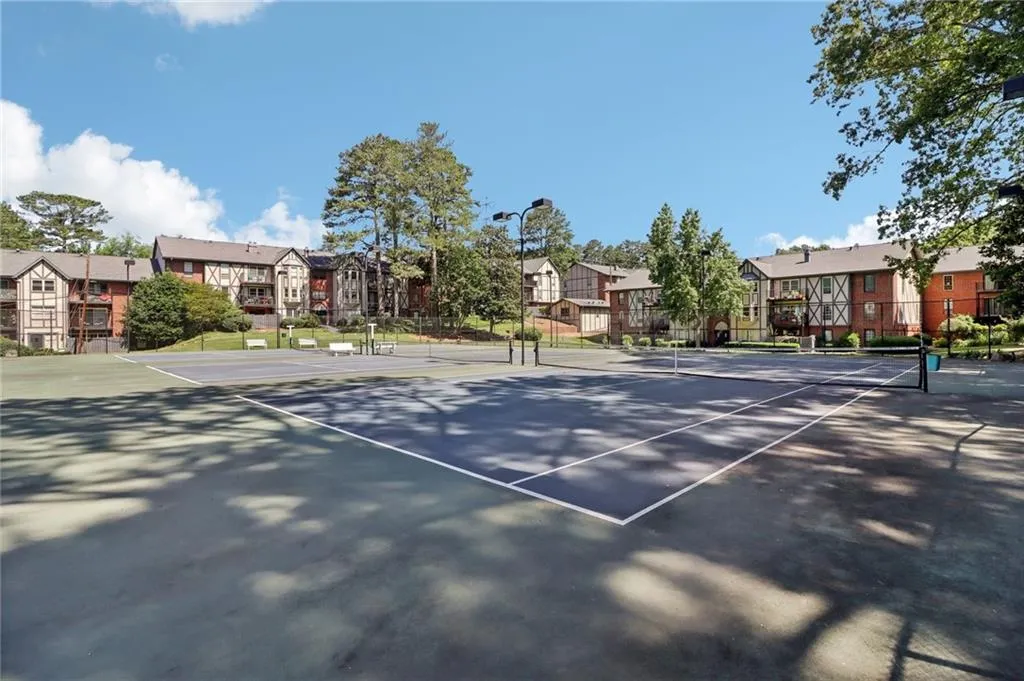 6851 Roswell Road Unit A18, Atlanta, Georgia 30328, 2 Bedrooms Bedrooms, ,2 BathroomsBathrooms,Residential,For Sale,6851 Roswell Road Unit A18,7394362