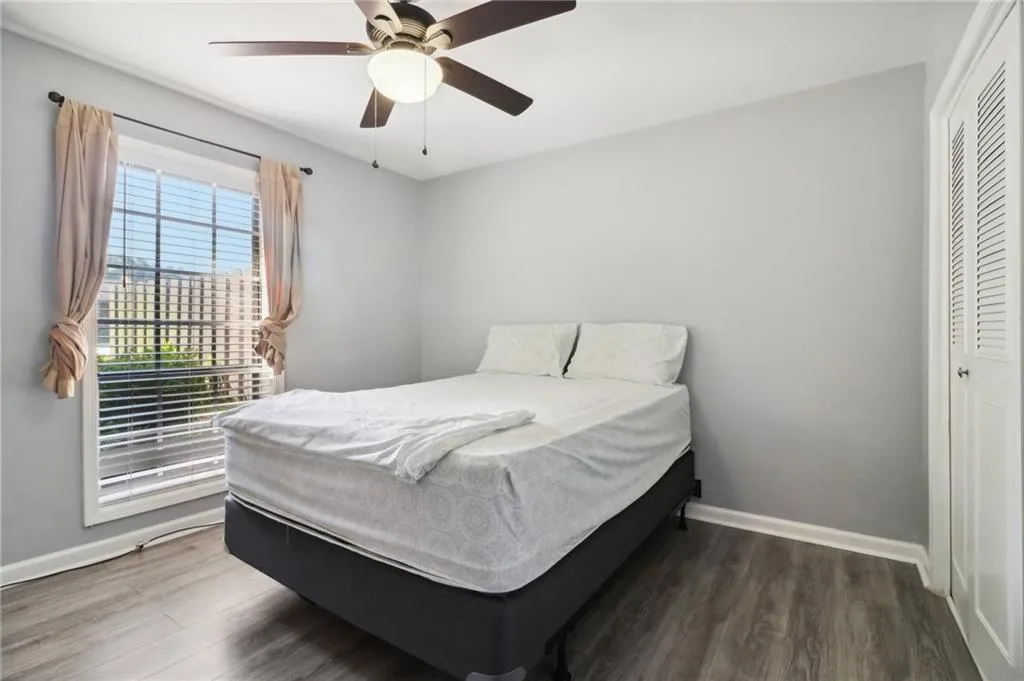 6851 Roswell Road Unit A18, Atlanta, Georgia 30328, 2 Bedrooms Bedrooms, ,2 BathroomsBathrooms,Residential,For Sale,6851 Roswell Road Unit A18,7394362