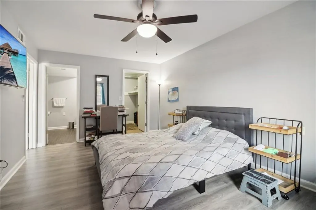 6851 Roswell Road Unit A18, Atlanta, Georgia 30328, 2 Bedrooms Bedrooms, ,2 BathroomsBathrooms,Residential,For Sale,6851 Roswell Road Unit A18,7394362