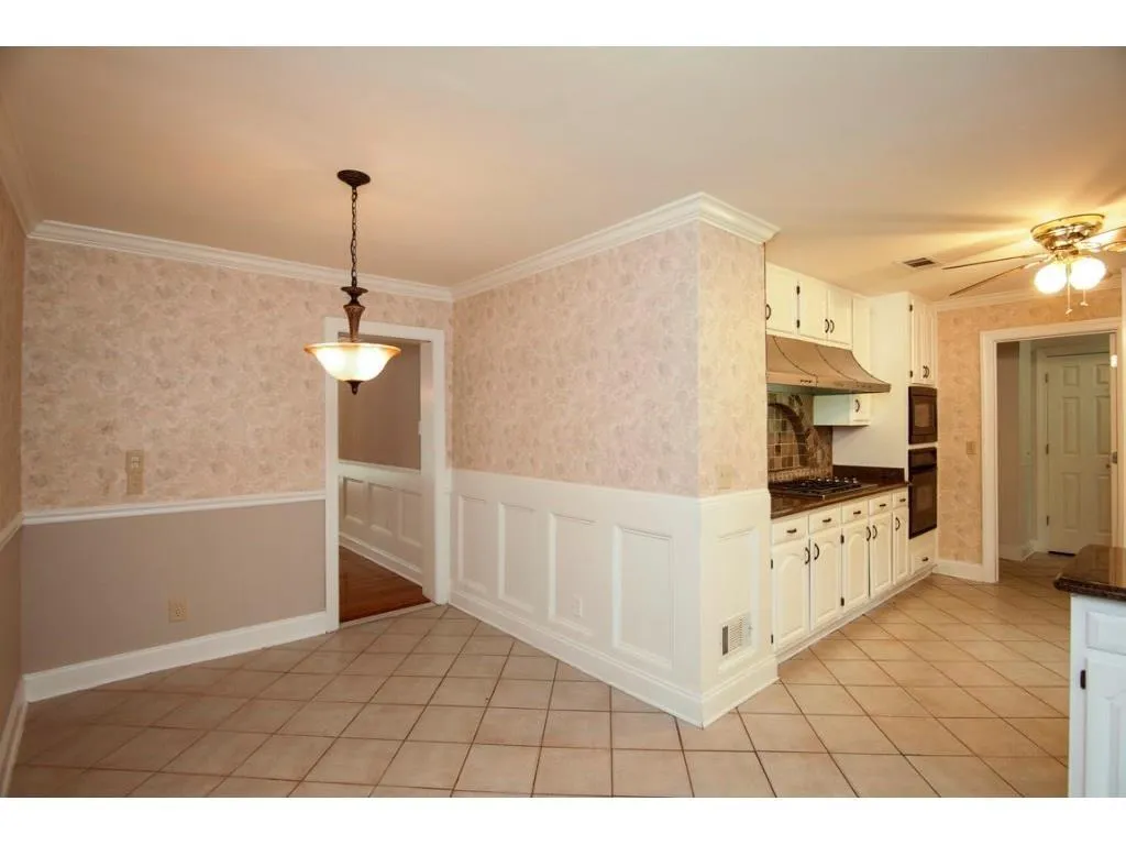 825 Overhill Court, Sandy Springs, Georgia 30328, 5 Bedrooms Bedrooms, ,3 BathroomsBathrooms,Residential,Sold,825 Overhill Court,5756237